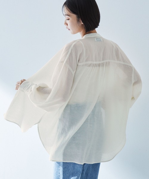 MONO-MART（モノマート）の「<接触冷感/ウォッシャブル/速乾>シアーボリュームスリーブバンドカラー長袖シャツ（シャツ/ブラウス・レディース・チャコール/ブルー系/ピンク系/ライトグリーン/ベージュ系/アイボリー・FREE）」の12枚目の写真