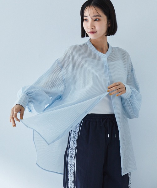 MONO-MART（モノマート）の「<接触冷感/ウォッシャブル/速乾>シアーボリュームスリーブバンドカラー長袖シャツ（シャツ/ブラウス・レディース・チャコール/ブルー系/ピンク系/ライトグリーン/ベージュ系/アイボリー・FREE）」の18枚目の写真