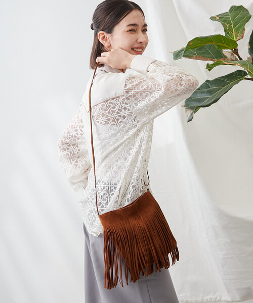 Another Branch olive des olive（アナザーブランチオリーブデオリーブ）の「【コーデを格上げ】ショルダーフリンジバッグ（ショルダーバッグ・レディース・キャメル/ブラック・FREE）」の13枚目の写真