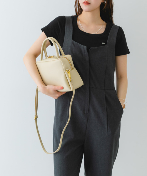 RODE SKO（ロデスコ）の「tov　PETAL M（ハンドバッグ・レディース・ブラック/アイボリー・-）」の6枚目の写真