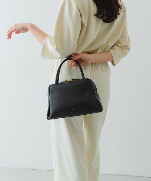 RODE SKO（ロデスコ）の「tov　PETAL M（ハンドバッグ・レディース・ブラック/アイボリー・-）」の13枚目の写真