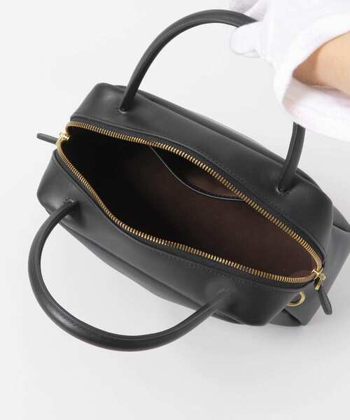 RODE SKO（ロデスコ）の「tov　PETAL M（ハンドバッグ・レディース・ブラック/アイボリー・-）」の22枚目の写真