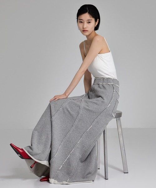 STUDIOUS(ステュディオス)の「【STUDIOUS/ステュディオス】Back Pile Mermaid SK/バックパイルマーメイドスカート(スカート・レディース・ダークグレー/ライトグレー・1/2)」の7枚目の写真