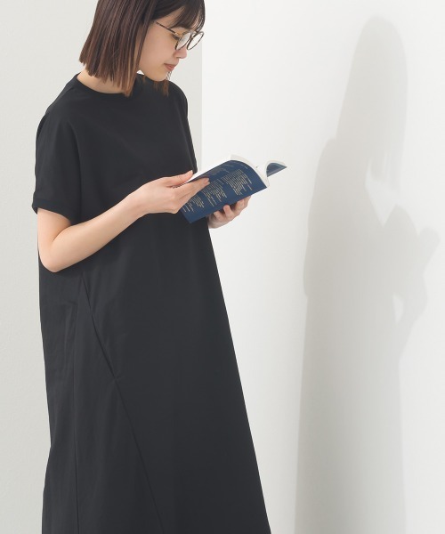 OMNES(オムネス)の「接触冷感ボトルネックフレアワンピース(ワンピース・レディース・ブラック/グレー/ダークグリーン/ブルー/ネイビー・FREE)」の16枚目の写真