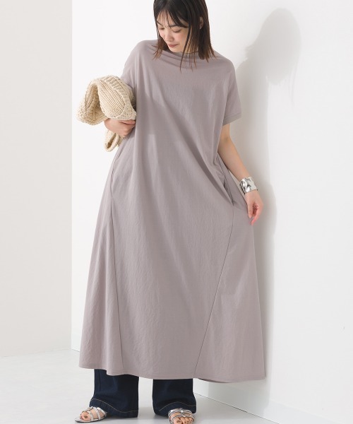 OMNES(オムネス)の「接触冷感ボトルネックフレアワンピース(ワンピース・レディース・ブラック/グレー/ダークグリーン/ブルー/ネイビー・FREE)」の20枚目の写真