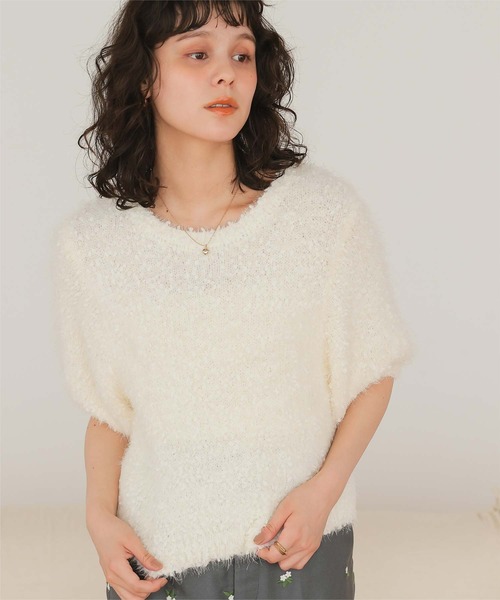 titivate(ティティベイト)の「ポコポコシャギー半袖ニット(ニット/セーター・レディース・ライトベージュ/ブラック/オフホワイト/ブルー・L/M)」の10枚目の写真