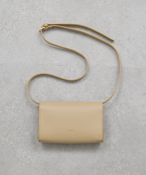 GALLARDAGALANTE(ガリャルダガランテ)の「【2.718】フラップポーチショルダー(トートバッグ・レディース・ブラック/ベージュ・FREE)」の11枚目の写真