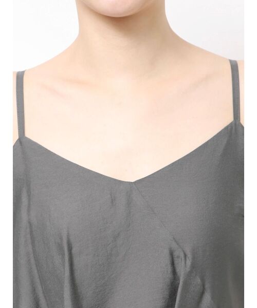 LAGUNAMOON（ラグナムーン）の「ラッフルフリルキャミワンピース（ワンピース・レディース・チャコールグレー/アイボリー/ミント・MEDIUM/SMALL）」の9枚目の写真