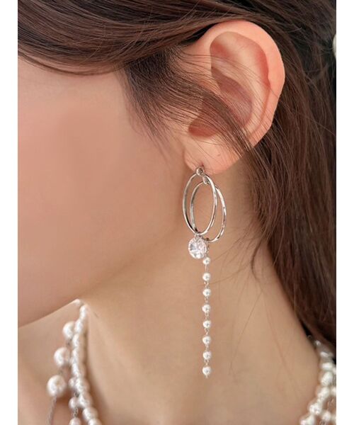 RESEXXY(リゼクシー)の「ポイントビジューフープピアス(ピアス(両耳用)・レディース・シルバー/ゴールド・FREE)」の1枚目の写真