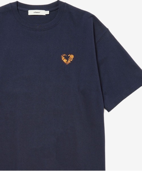 rehacer（レアセル）の「rehacer : Engage HW T-shirt / エンゲージ ハート ヘビーウエイト Tシャツ（Tシャツ/カットソー・メンズ・ホワイト/ブラック/ネイビー・MEDIUM/LARGE/X-LARGE）」の3枚目の写真