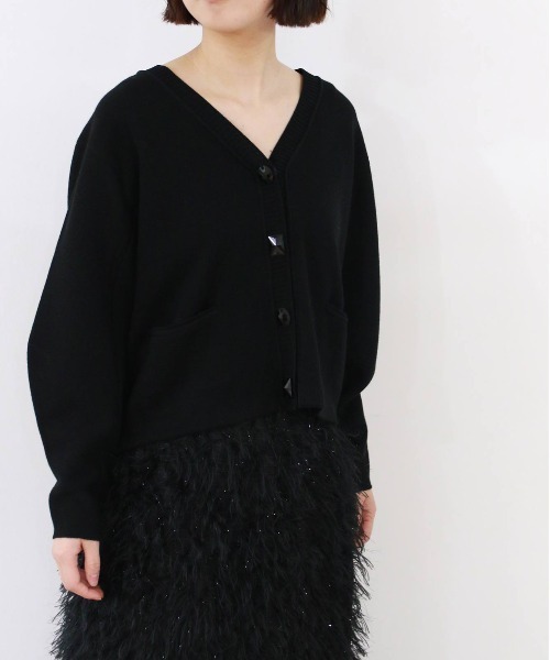 Marilyn Moon(マリリンムーン)の「cocoon sleeve bijou cardigan(カーディガン/ボレロ・レディース・グリーン系その他/ブラック/アイボリー・FREE)」の1枚目の写真