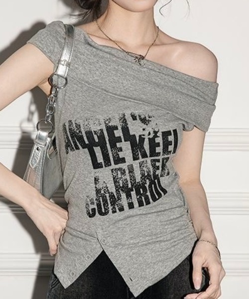 アパルトモンGOODGRIEF INC. グレーオフショルダーTシャツ美品 アパルトモンGOODGRIEF INC. グレーオフショルダーTシャツ美品