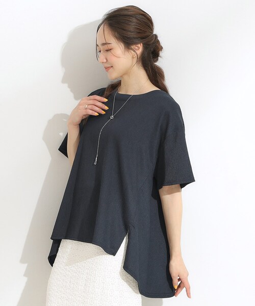 SHOO・LA・RUE(シューラルー)の「【S-LL/洗える/体型カバー/5分袖】涼しくきれいに決まる Aライントップス(Tシャツ/カットソー・レディース・ネイビー/ライトブルー/オフホワイト・03/02/01/04)」の5枚目の写真