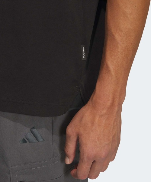 adidas（アディダス）の「ビヨンド ザ コース ツイストニット スキッパーカラー 半袖ポロシャツ【adidas Golf/アディダスゴルフ】（ポロシャツ・メンズ・グリーン/ブラック/ベージュ/ホワイト・LARGE/MEDIUM/X-LARGE/SMALL/XX-LARGE）」の8枚目の写真