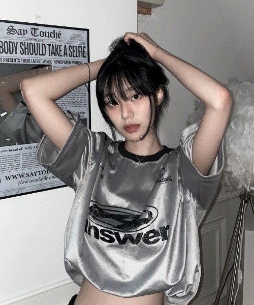 COSYHARU(コシハル)の「フェレンディベロアトラックラウンド半袖Tシャツ(Tシャツ/カットソー・メンズ・シルバー/ブルー/クリーム/ブラック/ネイビー・FREE)」の16枚目の写真