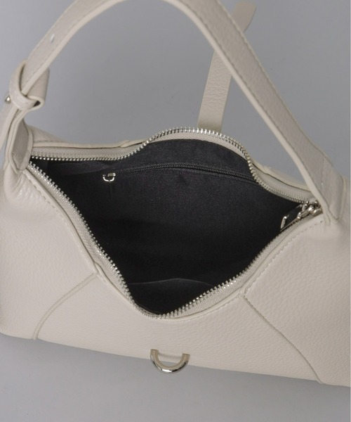 Olu.（オルドット）の「スクエアベルトハンドバッグ（ハンドバッグ・レディース・アイボリー/ブラック/グレイッシュベージュ・FREE）」の22枚目の写真