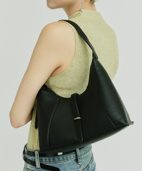 Olu.（オルドット）の「スクエアベルトハンドバッグ（ハンドバッグ・レディース・アイボリー/ブラック/グレイッシュベージュ・FREE）」の4枚目の写真