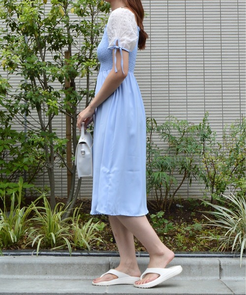 &soiree(アンドソワレ)の「【&soiree】シャーリングリボンワンピース(ワンピース・レディース・サックスブルー・MEDIUM)」の13枚目の写真