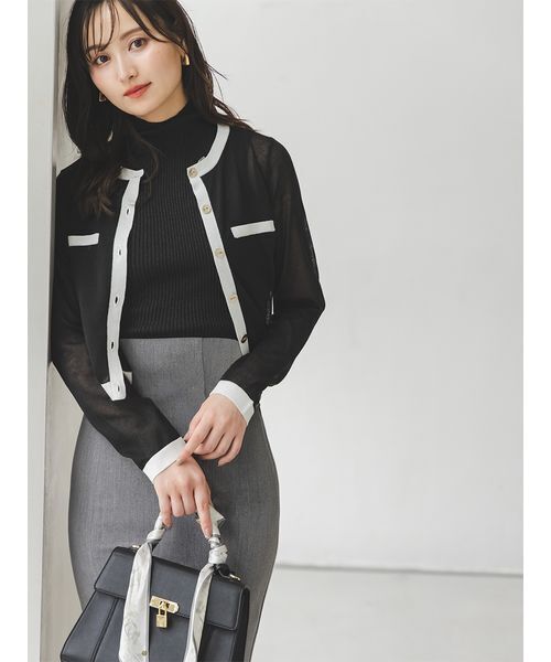 SNIDEL（スナイデル）の「Sustainableメタルボタンシアーカーディガン（カーディガン/ボレロ・レディース・アイボリー/カーキ/マルチ/ピンク・F）」の6枚目の写真