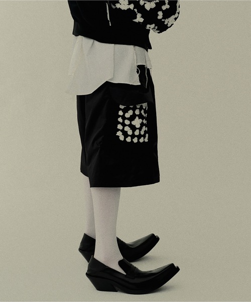 DISCOVERED(ディスカバード)の「KAJIF NYLON CROCHET POCKET CARGO SHORTS(カーゴパンツ・メンズ・ブラック/カーキ・1/3)」の2枚目の写真