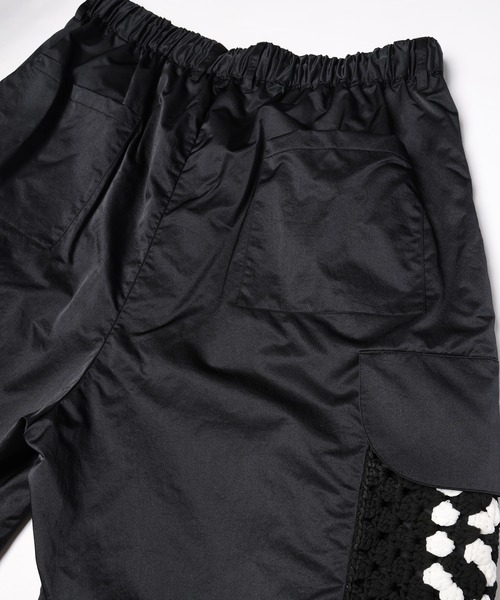 DISCOVERED(ディスカバード)の「KAJIF NYLON CROCHET POCKET CARGO SHORTS(カーゴパンツ・メンズ・ブラック/カーキ・1/3)」の6枚目の写真