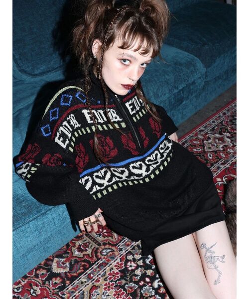 EVRIS（エヴリス）の「フラワーミックスジャガードニットトップス（ニット/セーター・レディース・アイボリー/ブラック/ボルドー・FREE）」の4枚目の写真