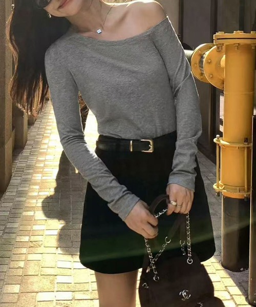 Lace Ladies(レースレディース)の「ソリッドカラー ワンショルダー 長袖 カット トップス(Tシャツ/カットソー・レディース・ブラック/ライトグレー/ホワイト/ダークグレー・FREE)」の3枚目の写真