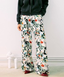 NOISE MAKER（ノイズメーカー）の「ボタニカル柄ワイドタックパンツ【MADE IN JAPAN】（その他パンツ）」