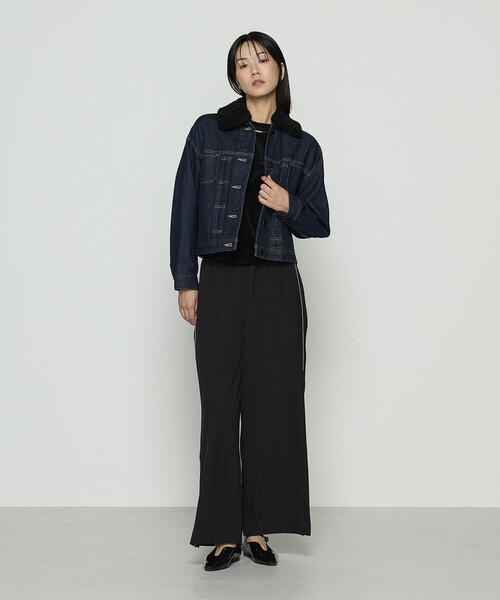 K.T KIYOKO TAKASE（キヨコタカセ）の「10.5オンス空紡デニム フェイクファー襟付きデニムジャケット（デニムジャケット・レディース・グレー/インディゴブルー/ワンウォッシュ・9号）」の8枚目の写真