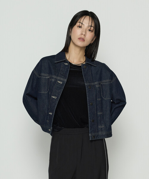K.T KIYOKO TAKASE（キヨコタカセ）の「10.5オンス空紡デニム フェイクファー襟付きデニムジャケット（デニムジャケット・レディース・グレー/インディゴブルー/ワンウォッシュ・9号）」の12枚目の写真
