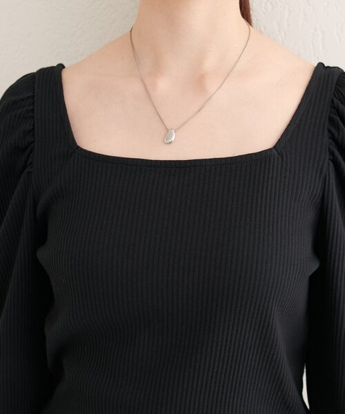natural couture(ナチュラルクチュール)の「【WEB限定】テレコ2WAYプリンセスT(Tシャツ/カットソー・レディース・ブラウン/ボルドー/モカ/オフホワイト/ブラック/サックスブルー・FREE)」の16枚目の写真