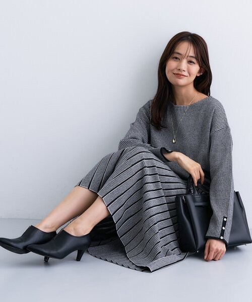 INDIVI(インディヴィ)の「【洗える/SETUP可能】ジャカードニット プリーツスカート(スカート・レディース・ブラック系4/グレー系3/ブラウン系その他5・05/13/15 /19/36/38/40)」の9枚目の写真