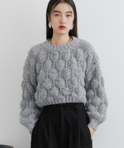 DFFUR.(ディフル)の「ぽこぽこボリュームニットトップス(ニット/セーター・レディース・ベージュ/グレー・FREE)」の14枚目の写真