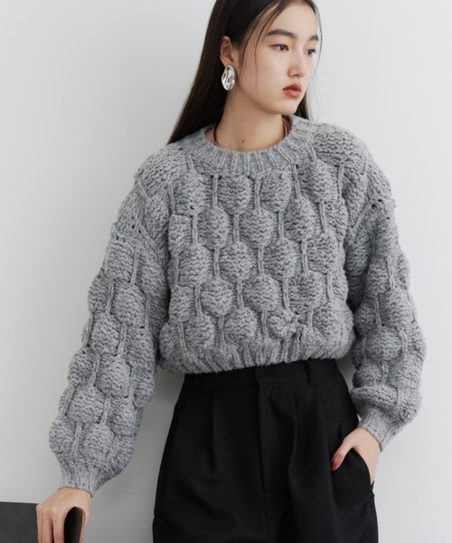 DFFUR.(ディフル)の「ぽこぽこボリュームニットトップス(ニット/セーター・レディース・ベージュ/グレー・FREE)」の15枚目の写真