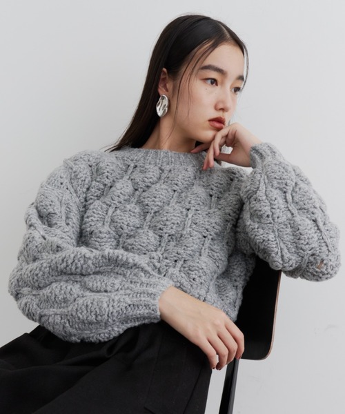 DFFUR.(ディフル)の「ぽこぽこボリュームニットトップス(ニット/セーター・レディース・ベージュ/グレー・FREE)」の19枚目の写真