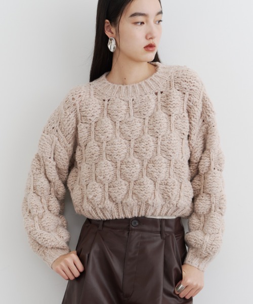 DFFUR.(ディフル)の「ぽこぽこボリュームニットトップス(ニット/セーター・レディース・ベージュ/グレー・FREE)」の6枚目の写真