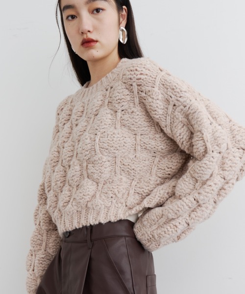 DFFUR.(ディフル)の「ぽこぽこボリュームニットトップス(ニット/セーター・レディース・ベージュ/グレー・FREE)」の5枚目の写真