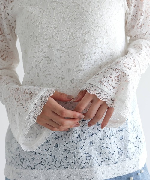 somari imagination（ソマリ イマジネーション）の「『袖フレアレースカットソー』（Tシャツ/カットソー・レディース・ブラック/オフホワイト・1/2）」の5枚目の写真