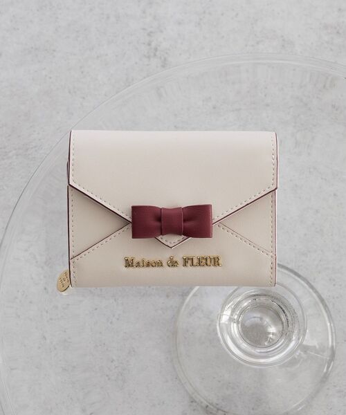 Maison de FLEUR(メゾンドフルール)の「レター型ウォレット(財布・レディース・ピンク/ブラック・FREE)」の2枚目の写真