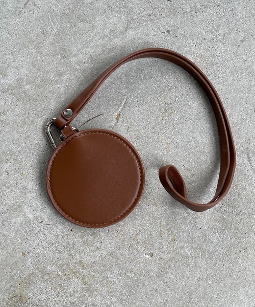 210nouve(トゥージュヌーブ)の「【チャーム付】フェイク スエード バケツ ショルダーバッグ(ショルダーバッグ・レディース・ブラック/ブラウン/ブルー/レッド・FREE)」の12枚目の写真