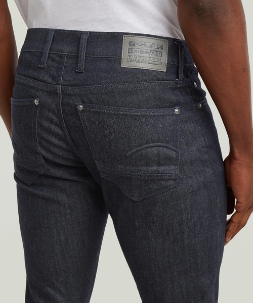 G-STAR(ジースター)の「REVEND FWD SKINNY JEANS/ストレッチスキニージーンズ(デニムパンツ・メンズ・ダークインディゴブルー・28/30/34/30/36/30/33/30/29/30/30/30/31/30/32/30/31/32/32/32/33/32/29/32/34/32/30/32/28/32)」の5枚目の写真