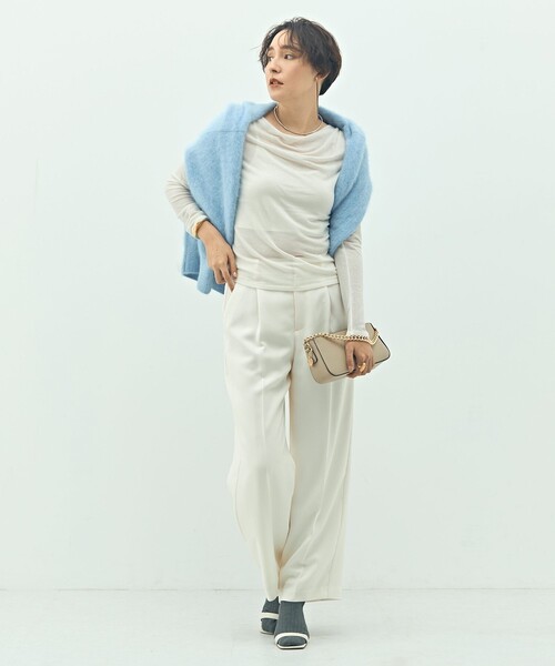 NOLLEY’S Sophi(ノーリーズソフィ)の「ウォッシャブルカシミヤシルクシアーラメドレープロンT(Tシャツ/カットソー・レディース・オフホワイト/ブラック/グレイッシュベージュ・38)」の14枚目の写真