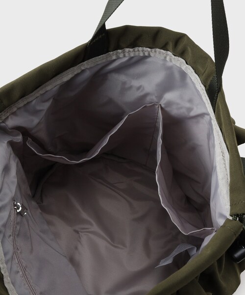 GALLEST（ギャレスト）の「フリルドロストショルダーバッグ（ショルダーバッグ・レディース・ブラック/ダークオリーブ・00）」の12枚目の写真