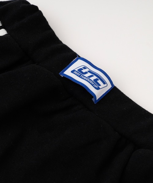 URBAN CHERRY（アーバンチェリー）の「【U.TRACK/ユードットトラック】ラインツーティアフリルショートパンツ（スカート・キッズ・グレー/ブラック/ネイビー・110cm/120cm/130cm/140cm/150cm）」の13枚目の写真