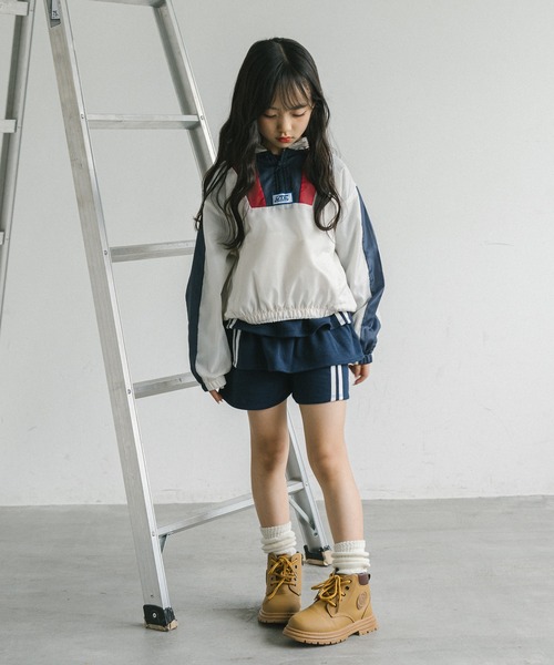 URBAN CHERRY（アーバンチェリー）の「【U.TRACK/ユードットトラック】ラインツーティアフリルショートパンツ（スカート・キッズ・グレー/ブラック/ネイビー・110cm/120cm/130cm/140cm/150cm）」の9枚目の写真