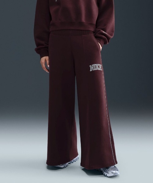 NIKE（ナイキ）の「ナイキ NIKE ナイキ  NSW PHNX フリース ロゴ ワイド LE（その他パンツ・レディース・ブラック/バーガンディー・S/M/L）」の2枚目の写真