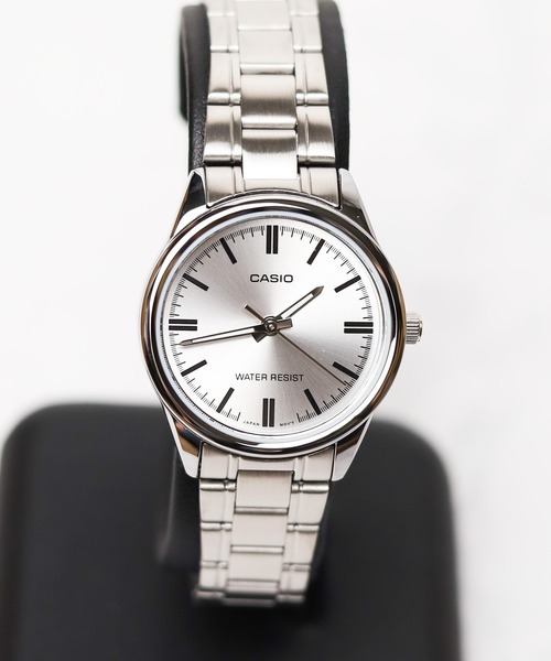 CASIO(カシオ)の「【RES】【CASIO(カシオ)】クラシックメタルラウンド(アナログ腕時計・レディース・ブルー系その他/ネイビー/ブラック系その他/ピンク系その他/シルバー系その他2/ライトブルー/ピンク/ブラック/シルバー系その他/シルバー・FREE)」の1枚目の写真