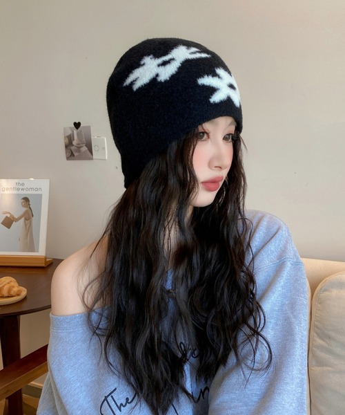 c.u.l(シーユーエル)の「ふわモコ 花柄 ビーニー ニットキャップ cula1322(ニットキャップ/ビーニー・レディース・ブラック/ブラック系その他・FREE)」の8枚目の写真