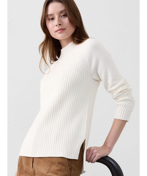 BANANA REPUBLIC FACTORY STORE(バナナリパブリック ファクトリーストア)の「BANANA REPUBLIC FACTORY STORE ミックスリブタートルネックセーター(ニット/セーター・レディース・ホワイト/ナチュラル/イエロー/インディゴブルー/レッド/ピンク・L/M/S/XS)」の2枚目の写真