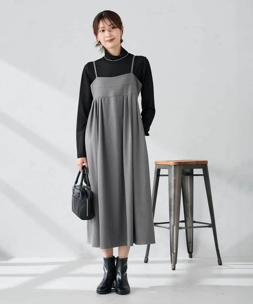 a.v.v(アーヴェヴェ)の「【洗える】バックオープンキャミワンピース(ワンピース・レディース・グレー/ブラック・36/38/40)」の3枚目の写真